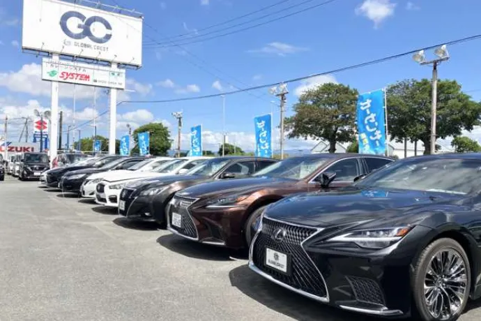 全国のオークション会場から厳選した極上中古車を仕入れています！